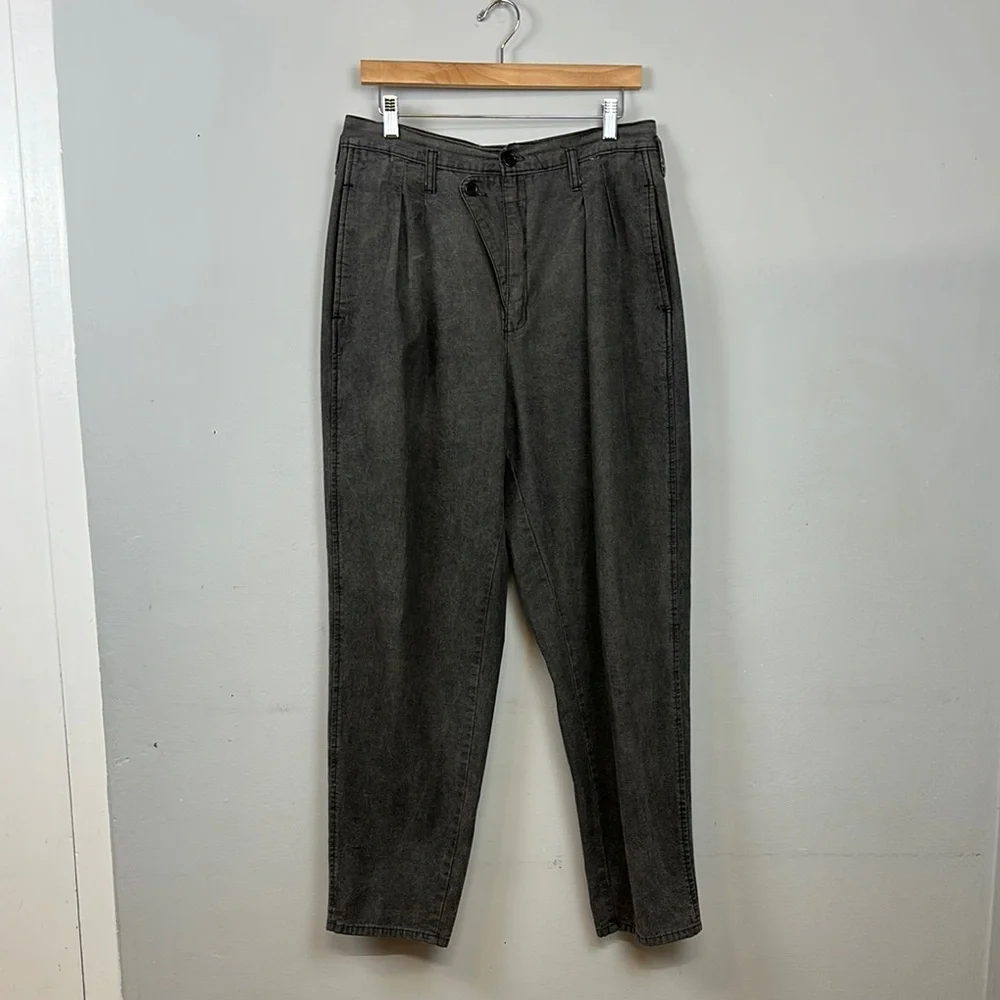 Vintage 1980’s Men’s Motto Red Dot Grey Pleated Trouser Pants Sz 33